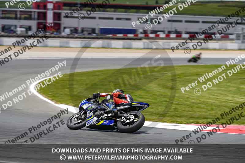cadwell no limits trackday;cadwell park;cadwell park photographs;cadwell trackday photographs;enduro digital images;event digital images;eventdigitalimages;navarra;no limits trackdays;peter wileman photography;racing digital images;trackday digital images;trackday photos
